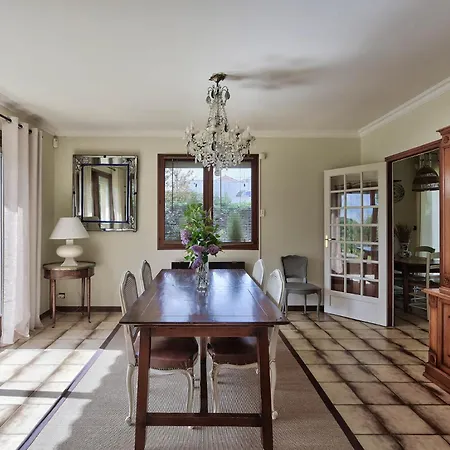 Tatil Evi Maison Jeanne Dommartin (Rhone)