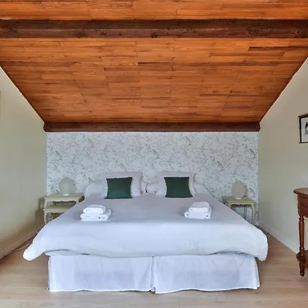 Maison Jeanne بيت للعطل *